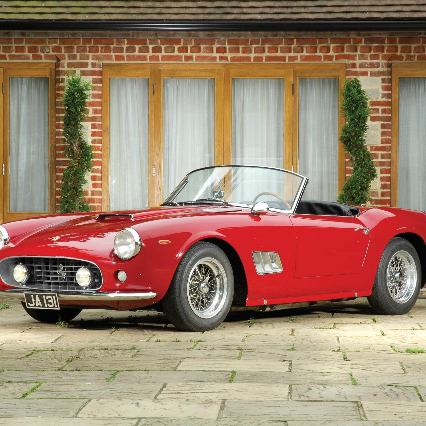 Featured image of post Classic Ferrari Convertible