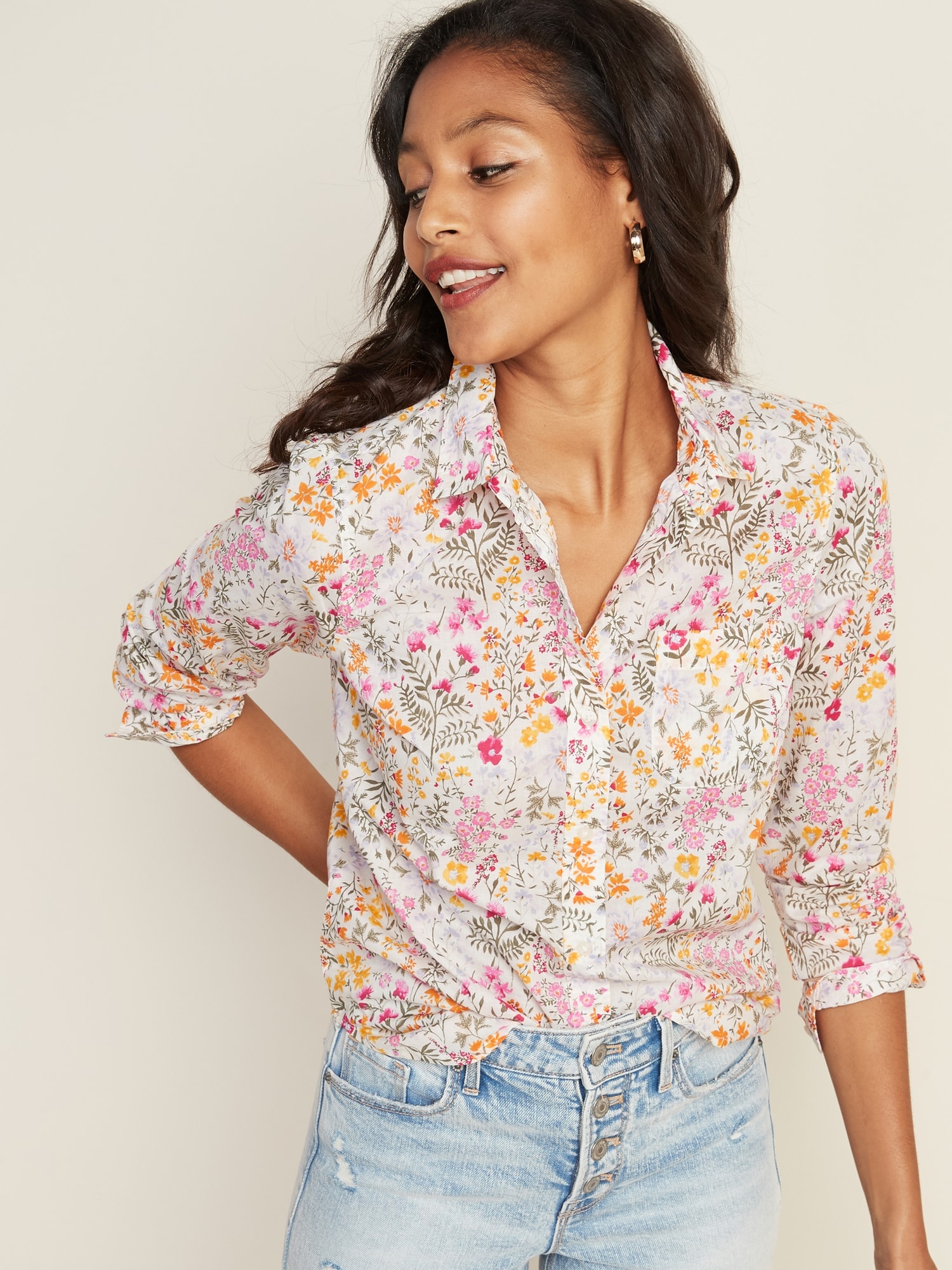 Featured image of post Ditsy-Floral Print Classic Shirt For Women